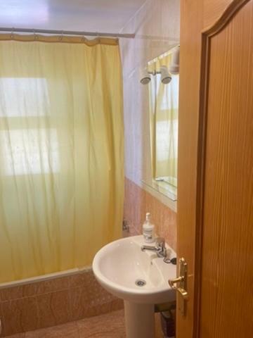 Castillo Suites, Vivienda Con Fines Turisticos El Castillo De Roquetas Ροκέτας ντε Μαρ Εξωτερικό φωτογραφία
